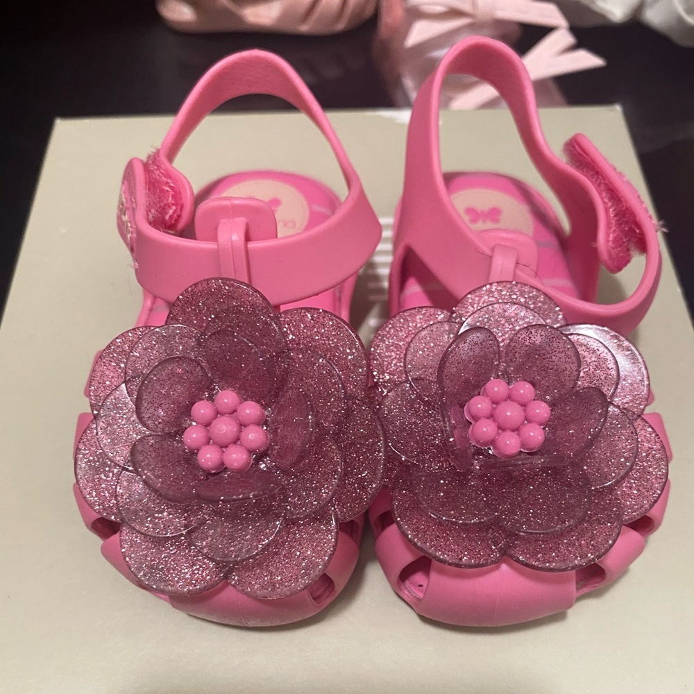 Zaxy size 6